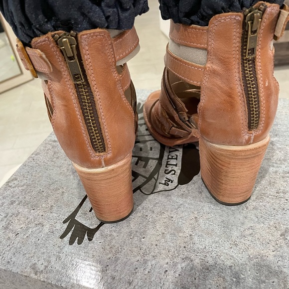 Freebirds by Steve Madden - Claw - Dusty Rose - Size 9 - Picture 5 of 5